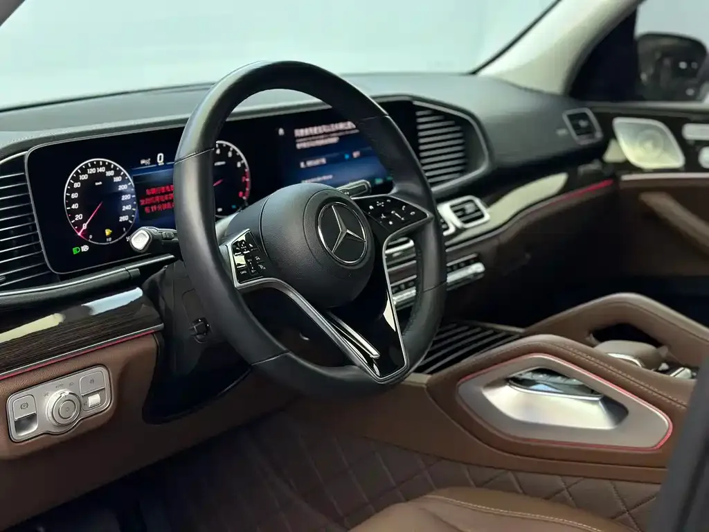 Mercedes-Benz GLE — фото 5