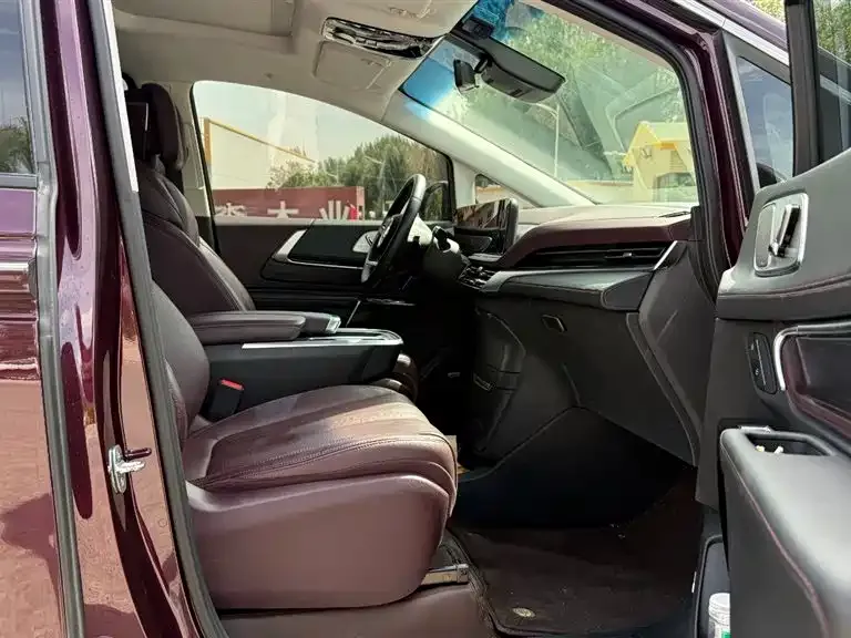 Buick Century 2023 из CN, фото 4