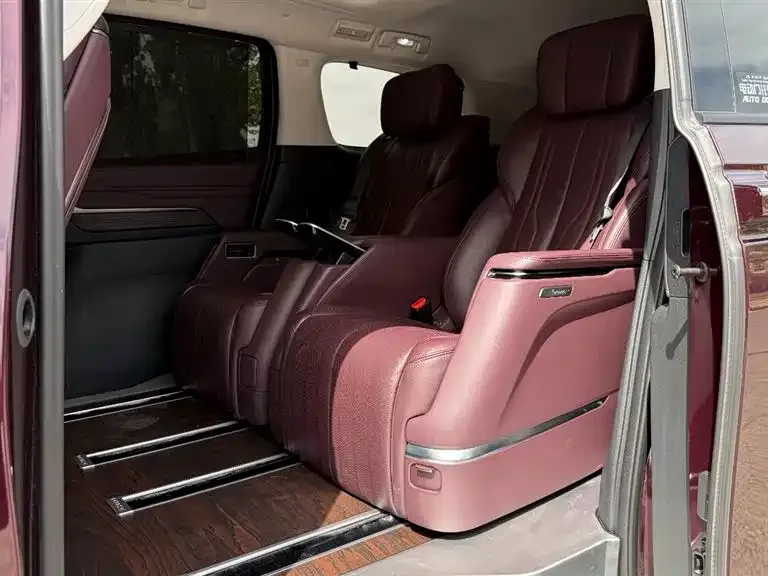 Buick Century 2023 из CN, фото 3