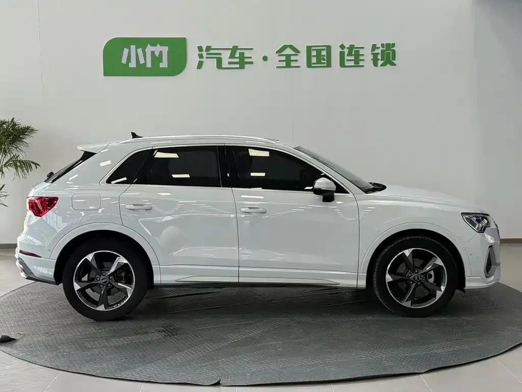Audi Q3 — фото 3
