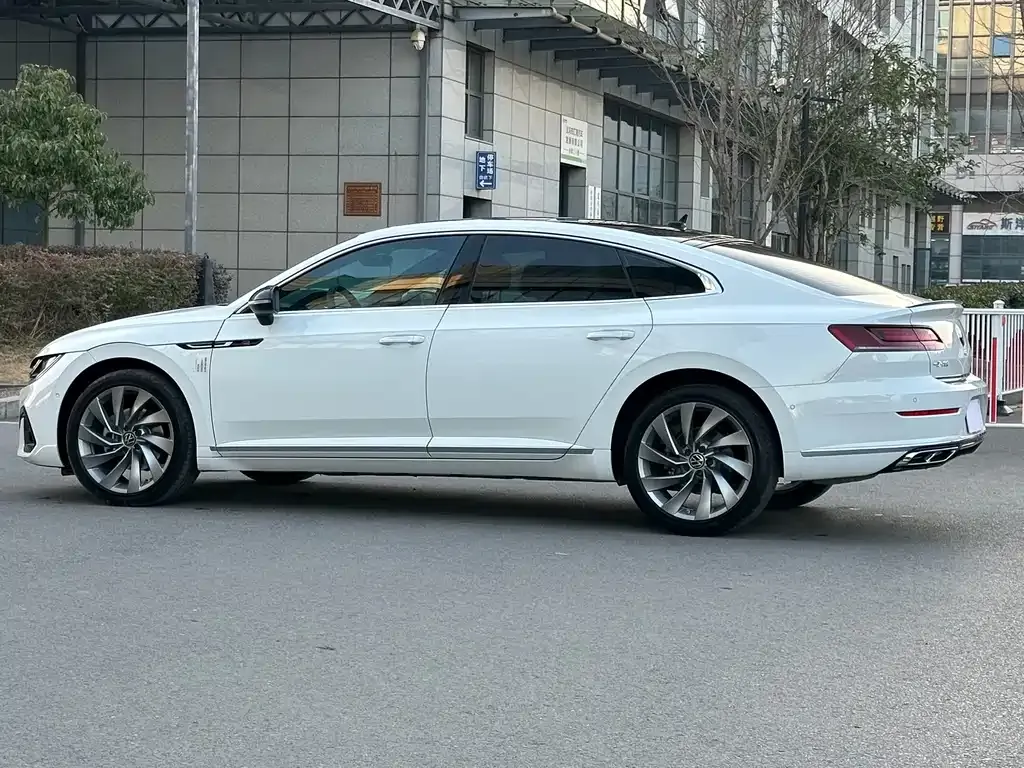 Volkswagen CC — фото 6