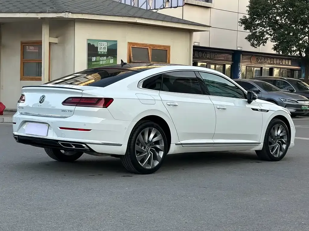 Volkswagen CC — фото 2