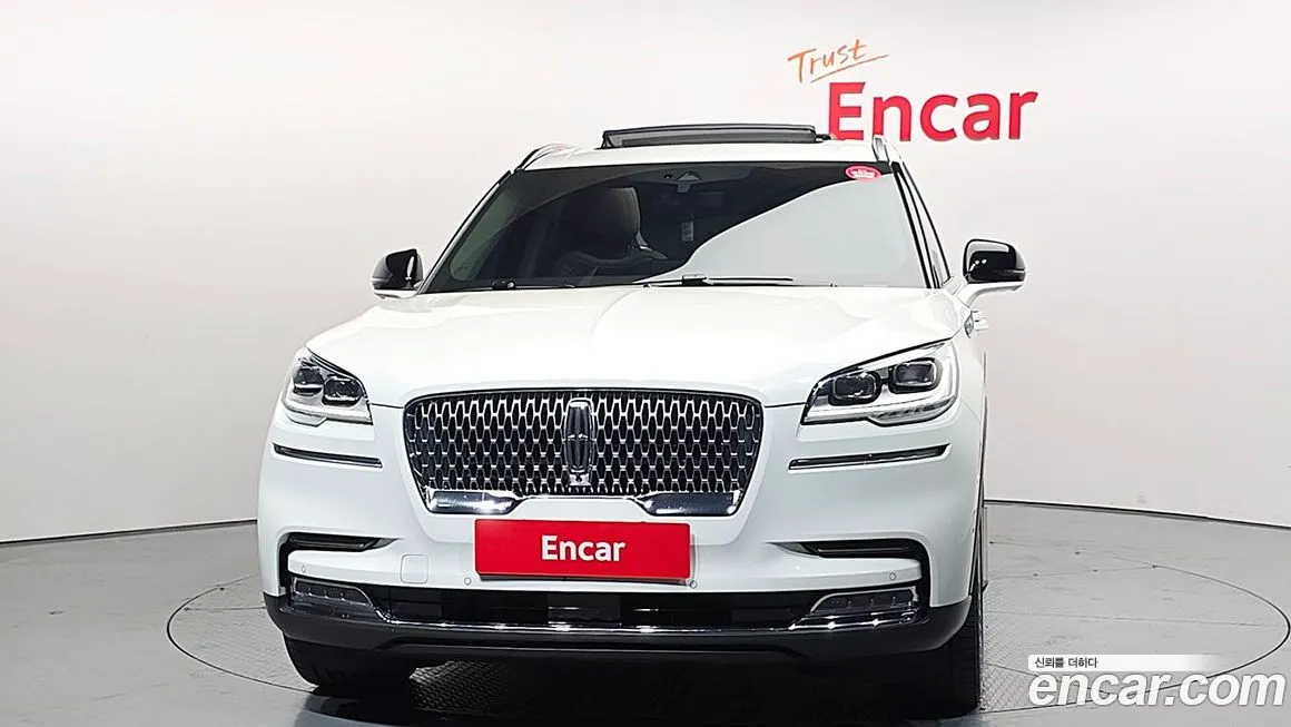 Lincoln Aviator 2023 из KR, фото 4