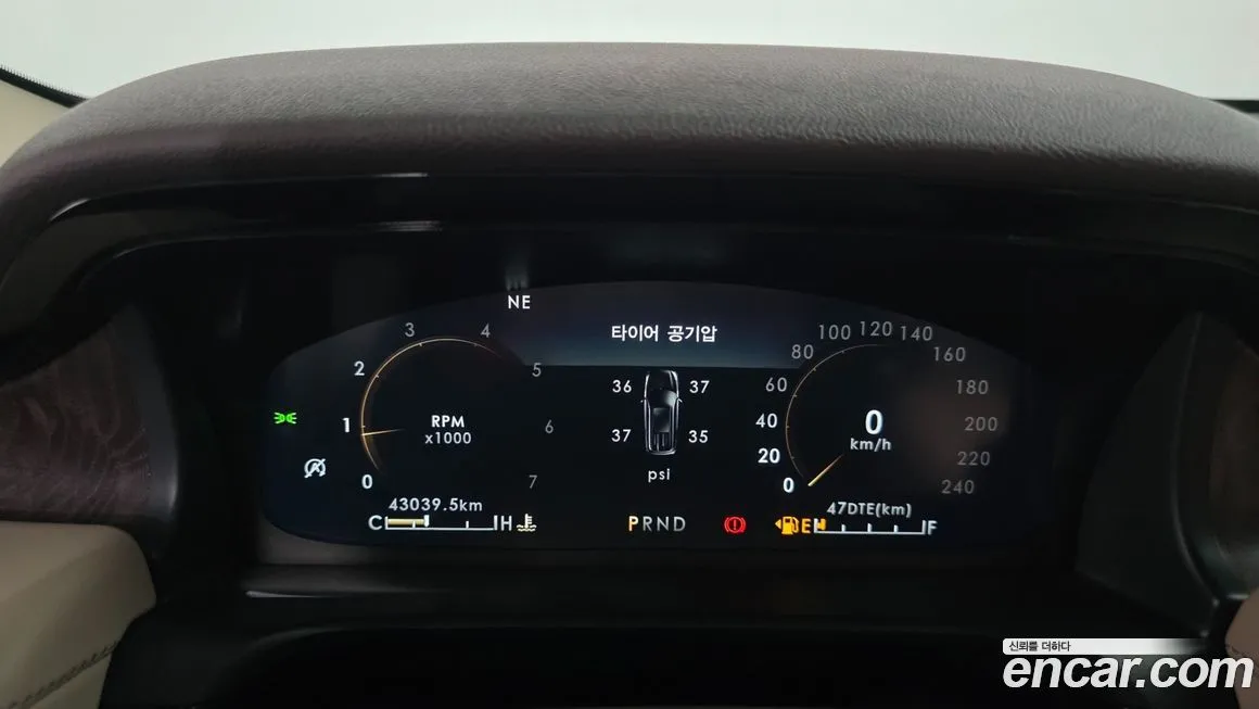 Lincoln Aviator 2023 из KR, фото 3
