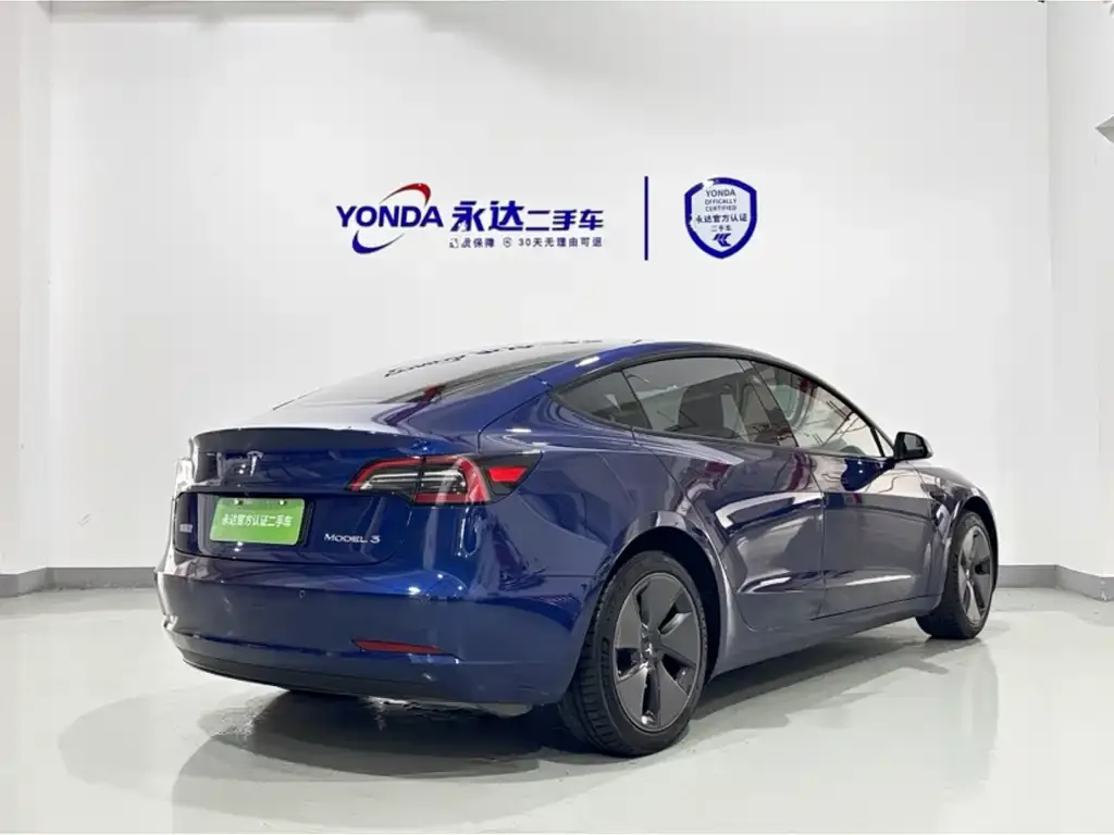 Tesla Model 3 — фото 2