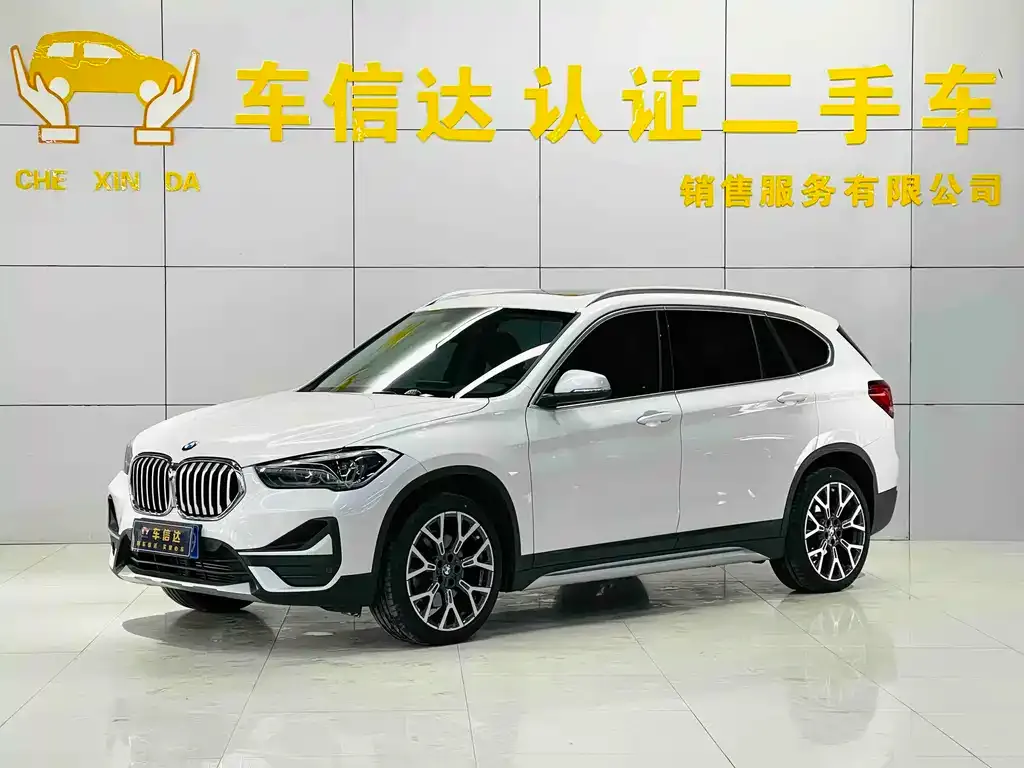 BMW X1 — фото 8