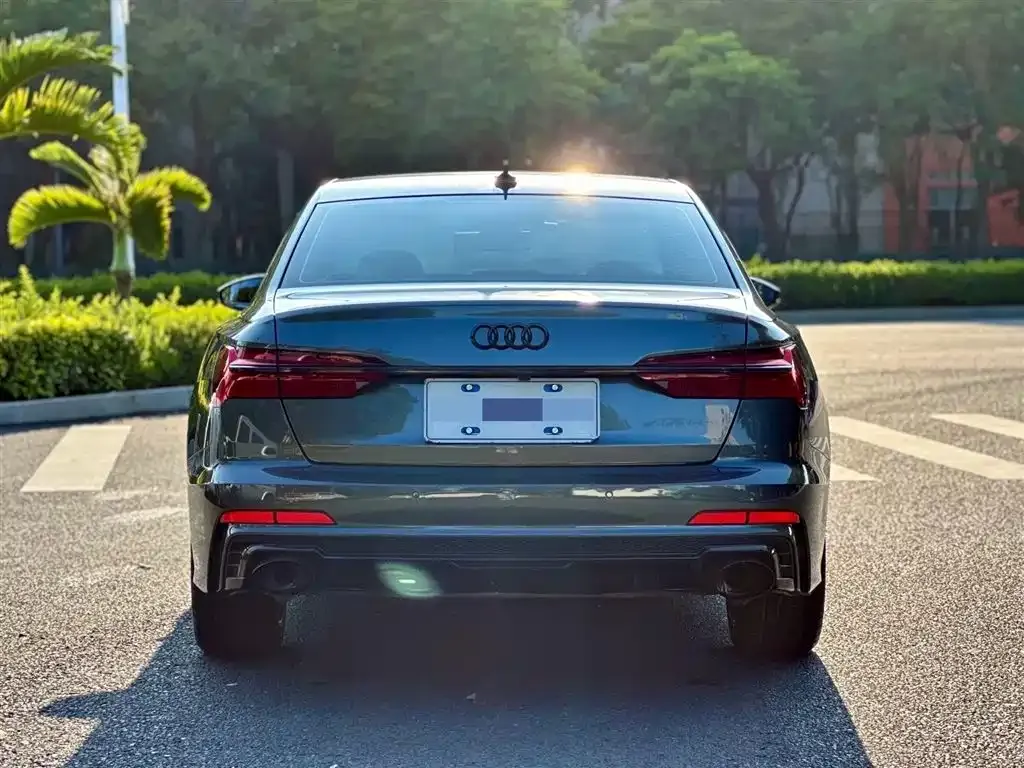 Audi A6L — фото 10