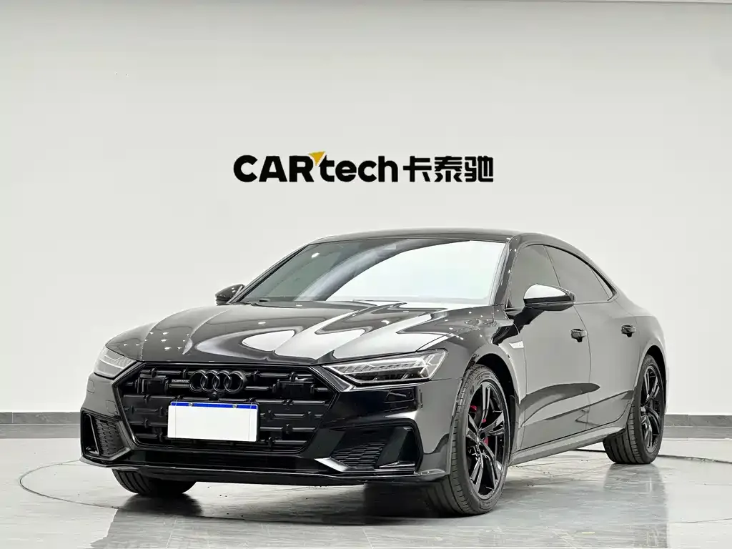 Audi A7L — фото 1