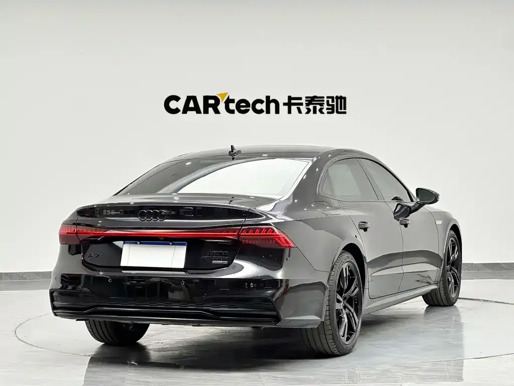 Audi A7L — фото 9