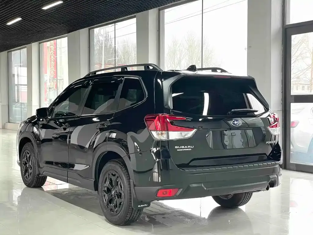 Subaru Forester — фото 2