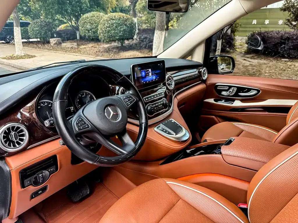 Mercedes-Benz Vito — фото 10