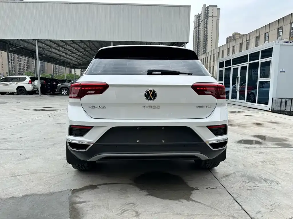 Volkswagen T-Roc — фото 5
