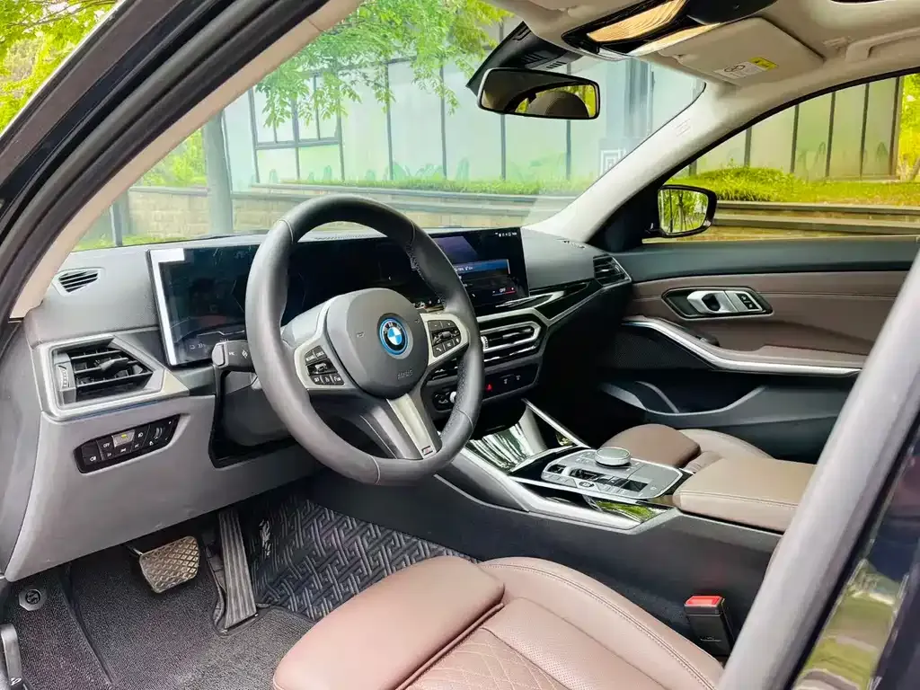 BMW i3 — фото 9