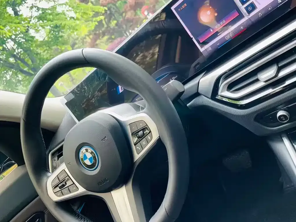 BMW i3 — фото 8
