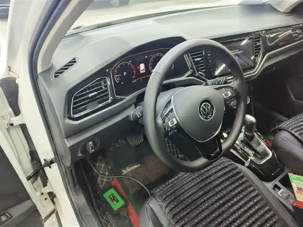Volkswagen T-Roc 2021 из CN, фото 4