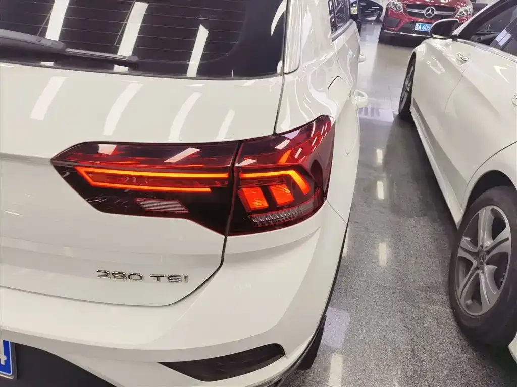 Volkswagen T-Roc 2021 из CN, фото 6
