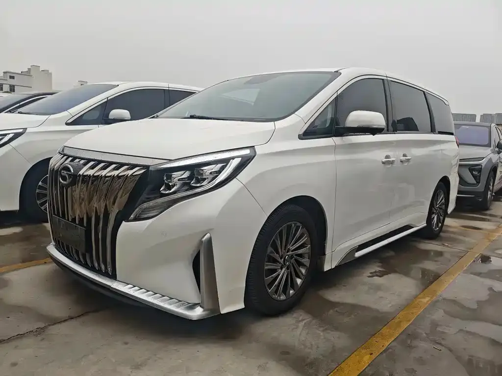 GAC Motor Trumpchi M8 — фото 1