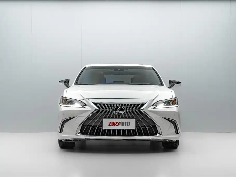 Lexus ES — фото 4