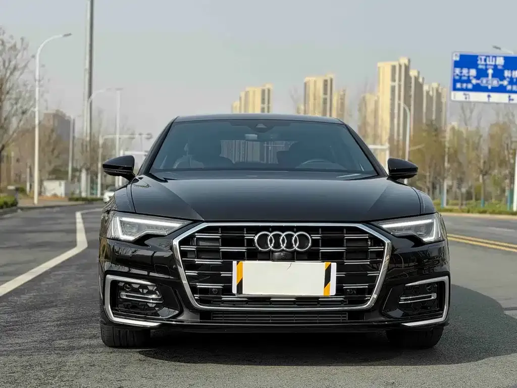 Audi A6L — фото 2