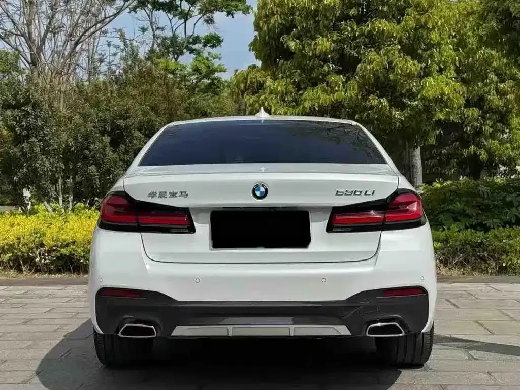 BMW 5 Series — фото 4