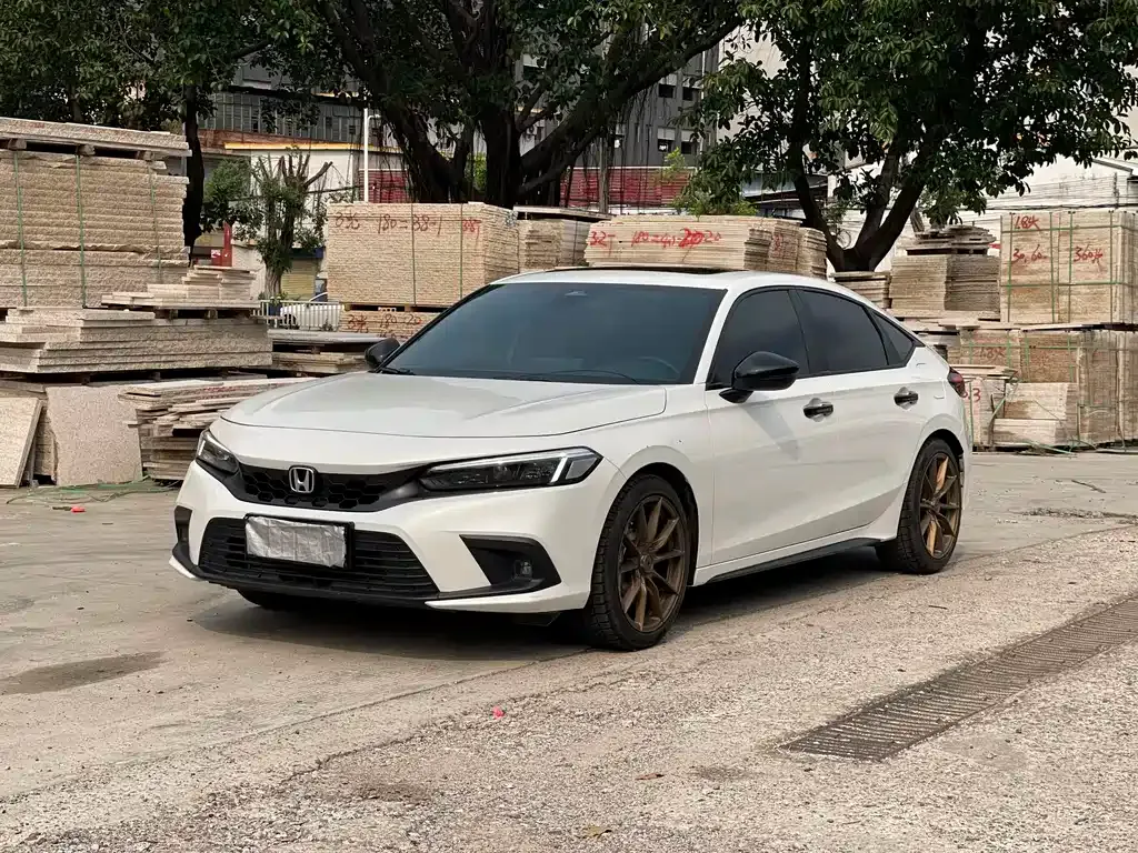 Honda Civic — фото 1