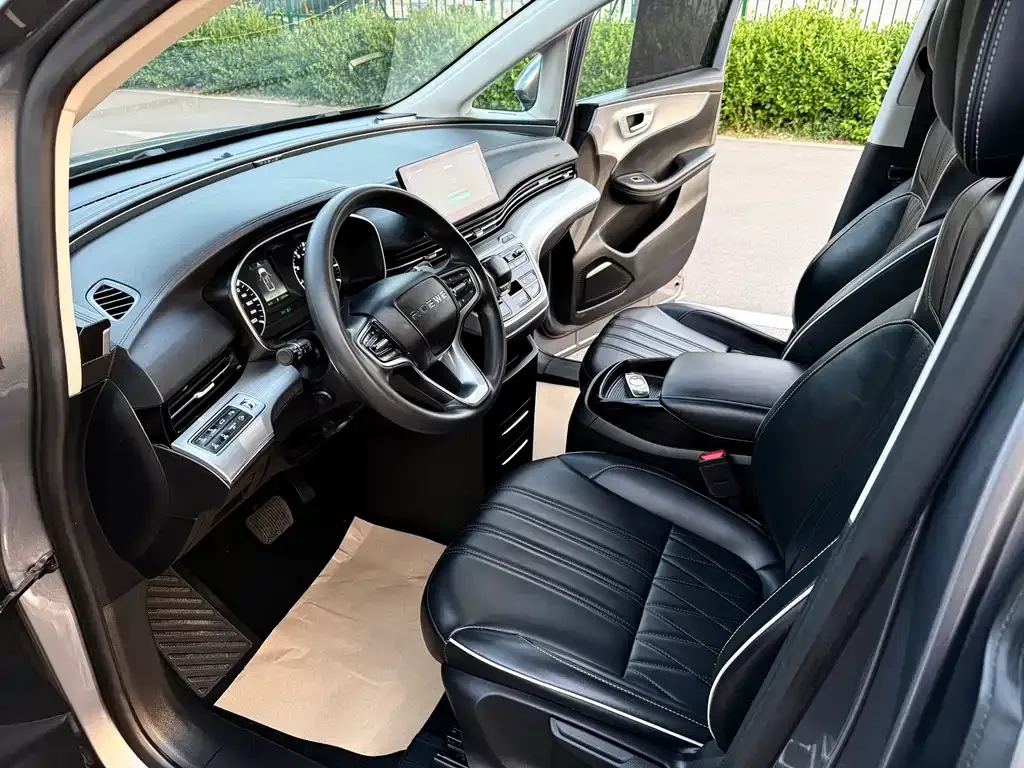 Roewe iMAX8 2022 из CN, фото 9