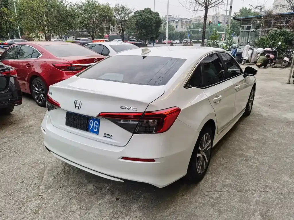 Honda Civic — фото 9