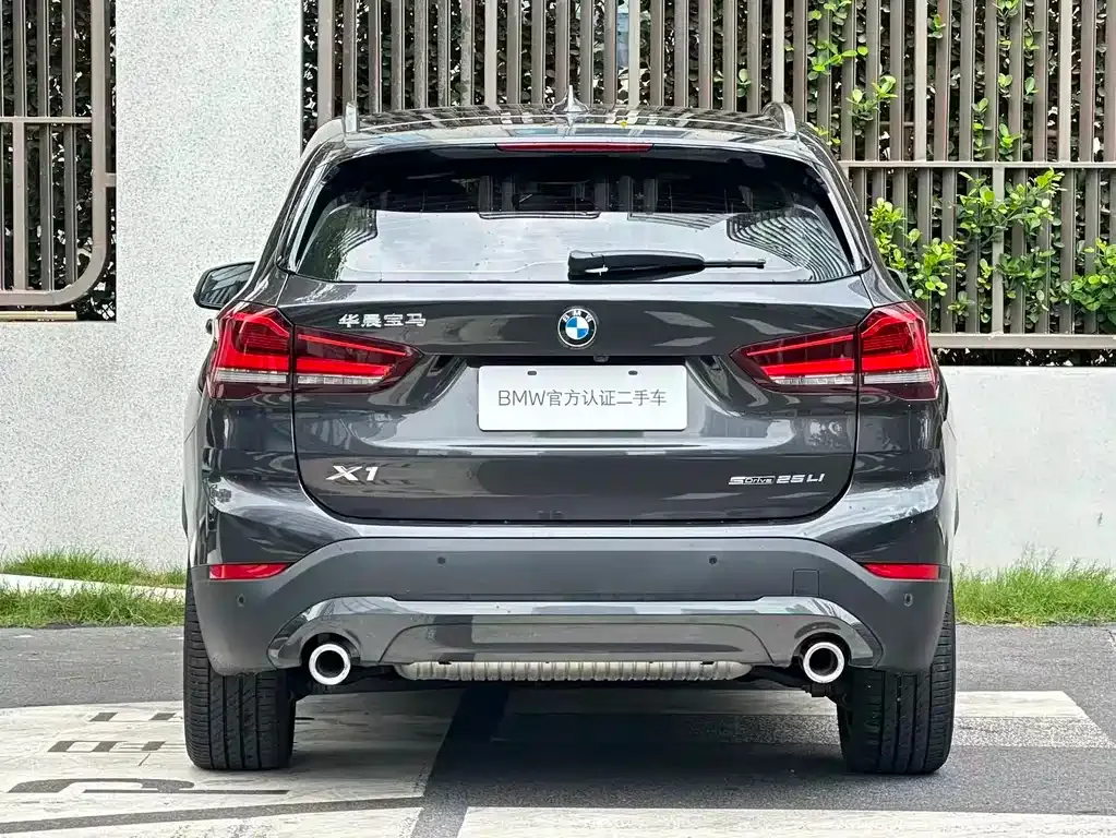 BMW X1 — фото 10