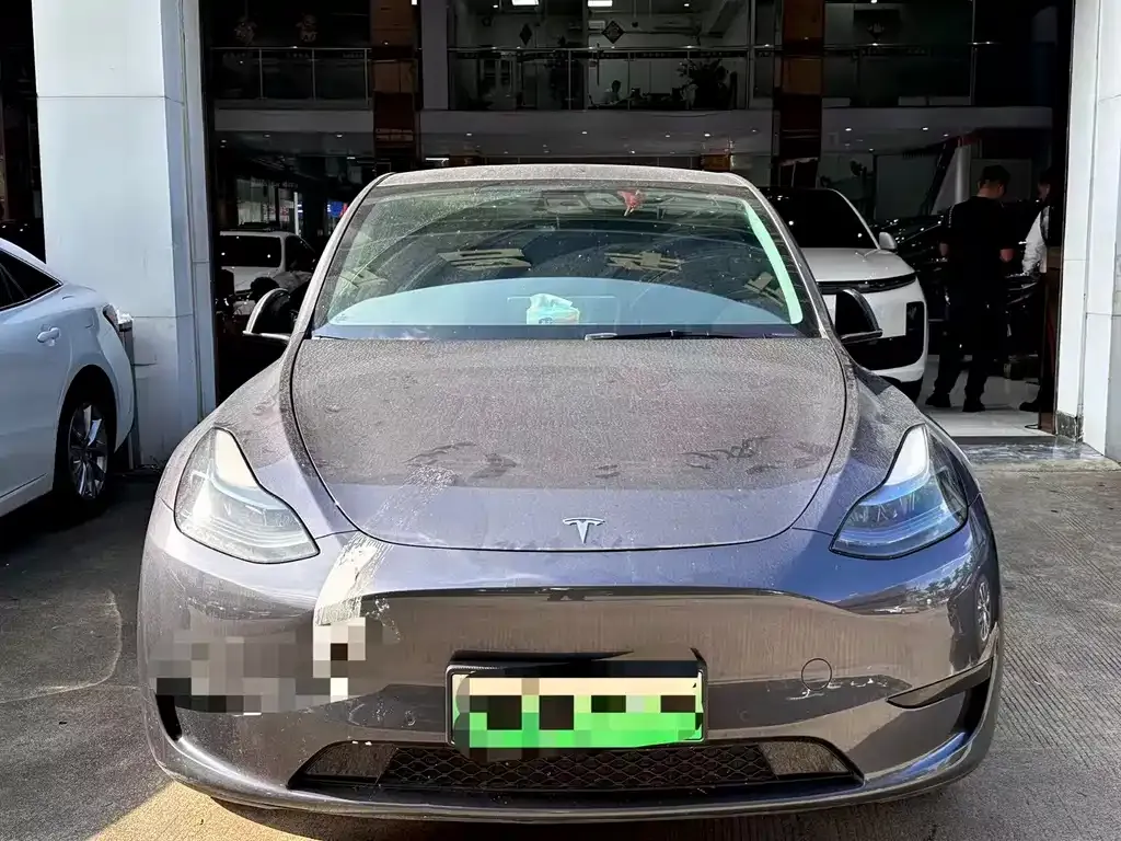 Tesla Model Y — фото 4
