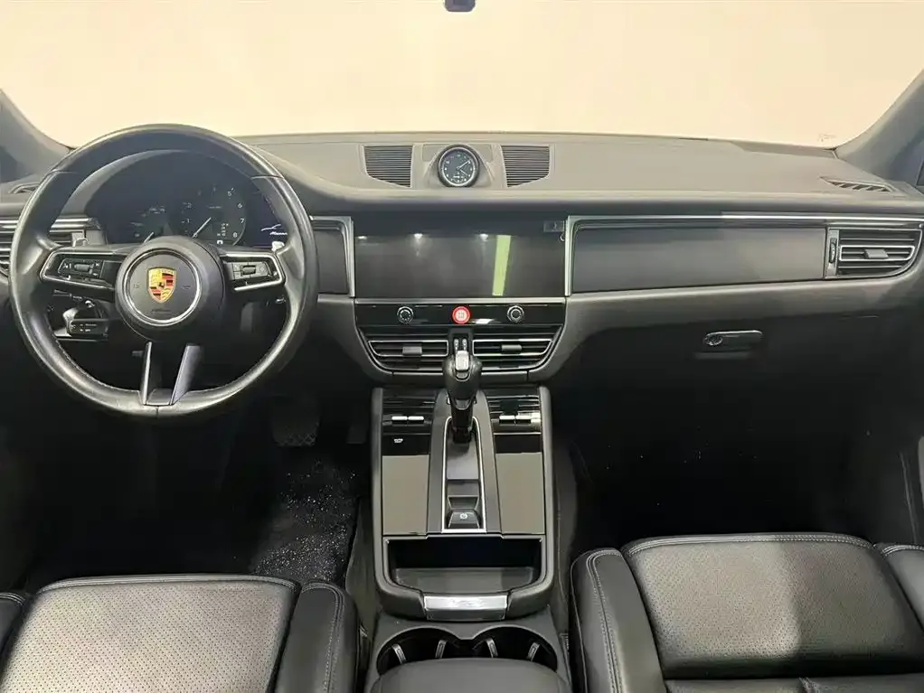 Porsche Macan — фото 10