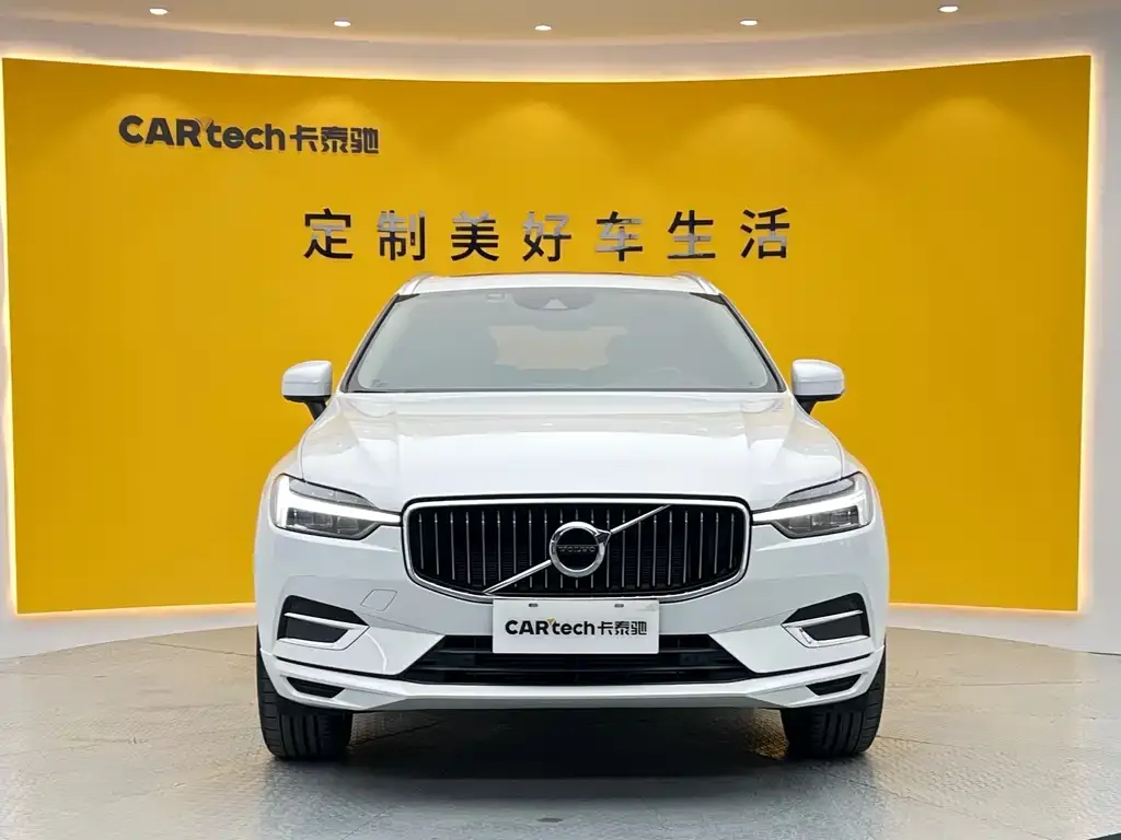 Volvo XC60 — фото 5
