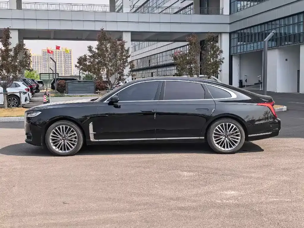 Hongqi H9 — фото 3