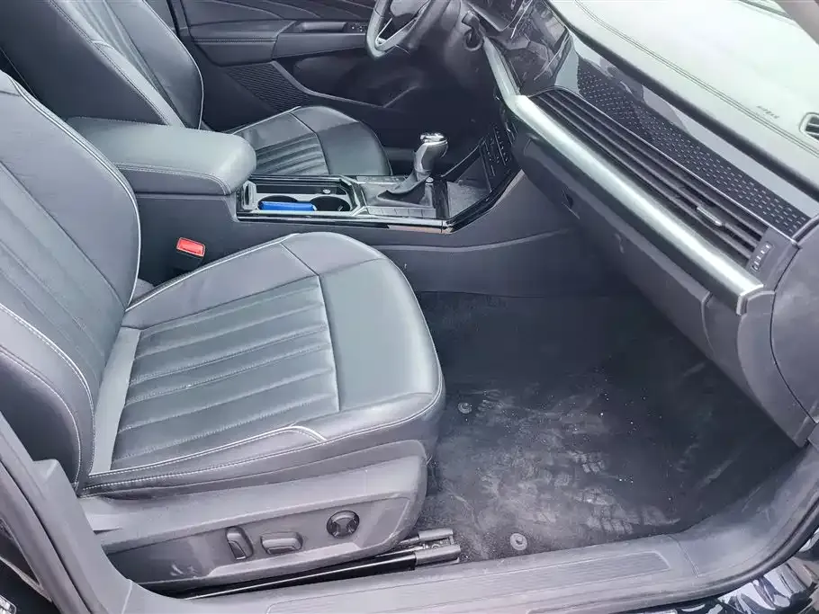 Volkswagen Passat — фото 9