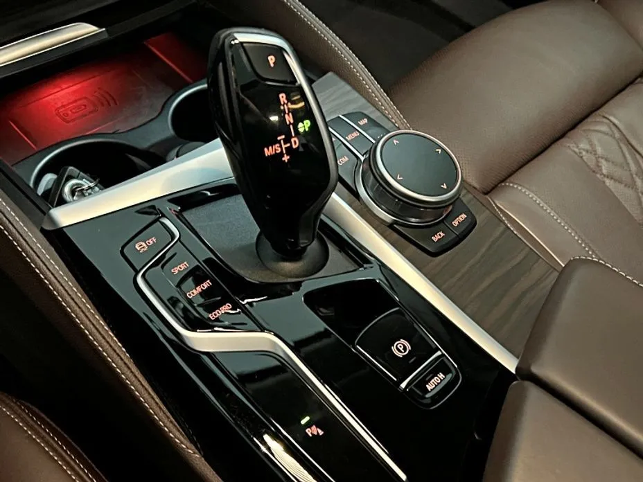 BMW 5-Series 2021 из KR, фото 5