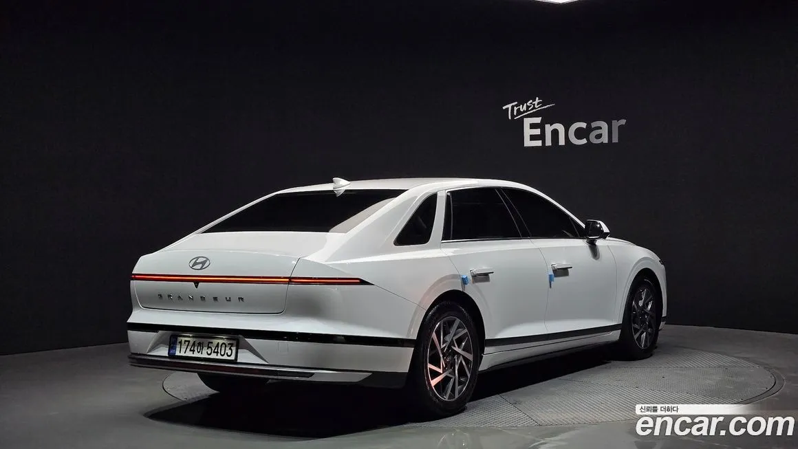 Hyundai Grandeur 2023 из KR, фото 3
