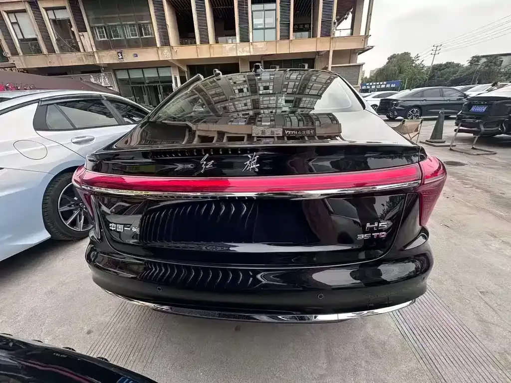 Hongqi H5 2024 из CN, фото 3