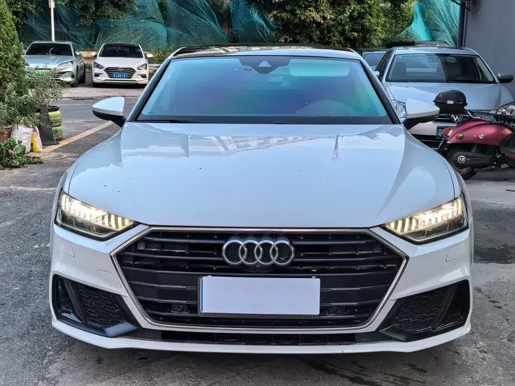 Audi A7 2022 из CN, фото 5
