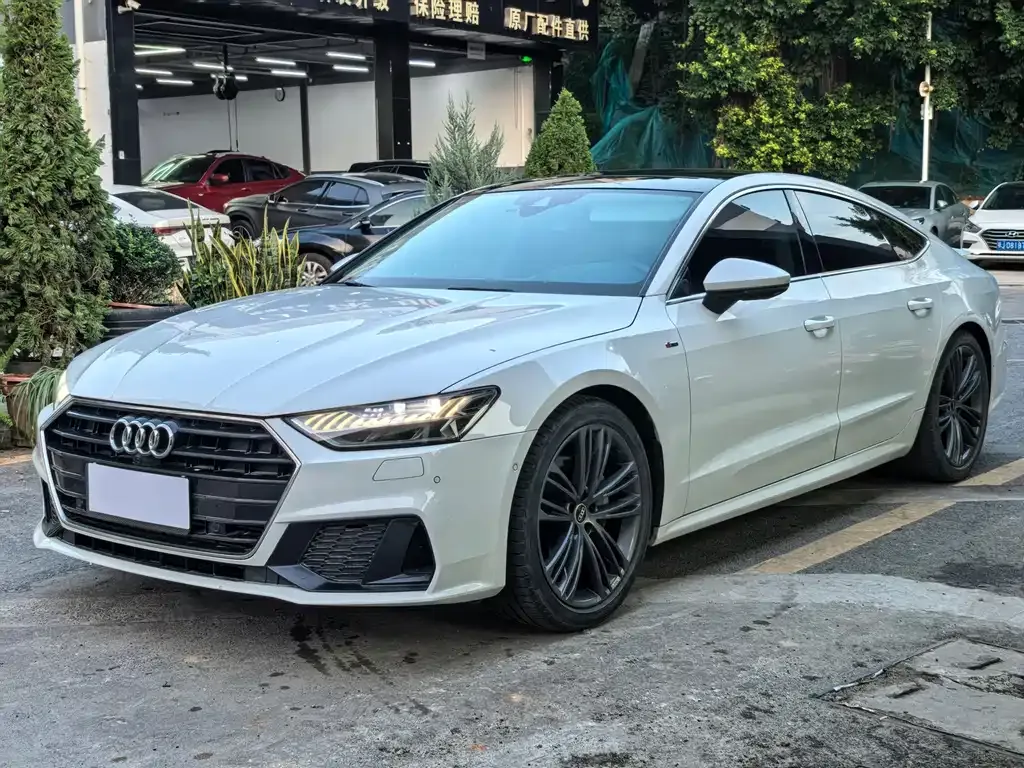 Audi A7 2022 из CN, фото 10