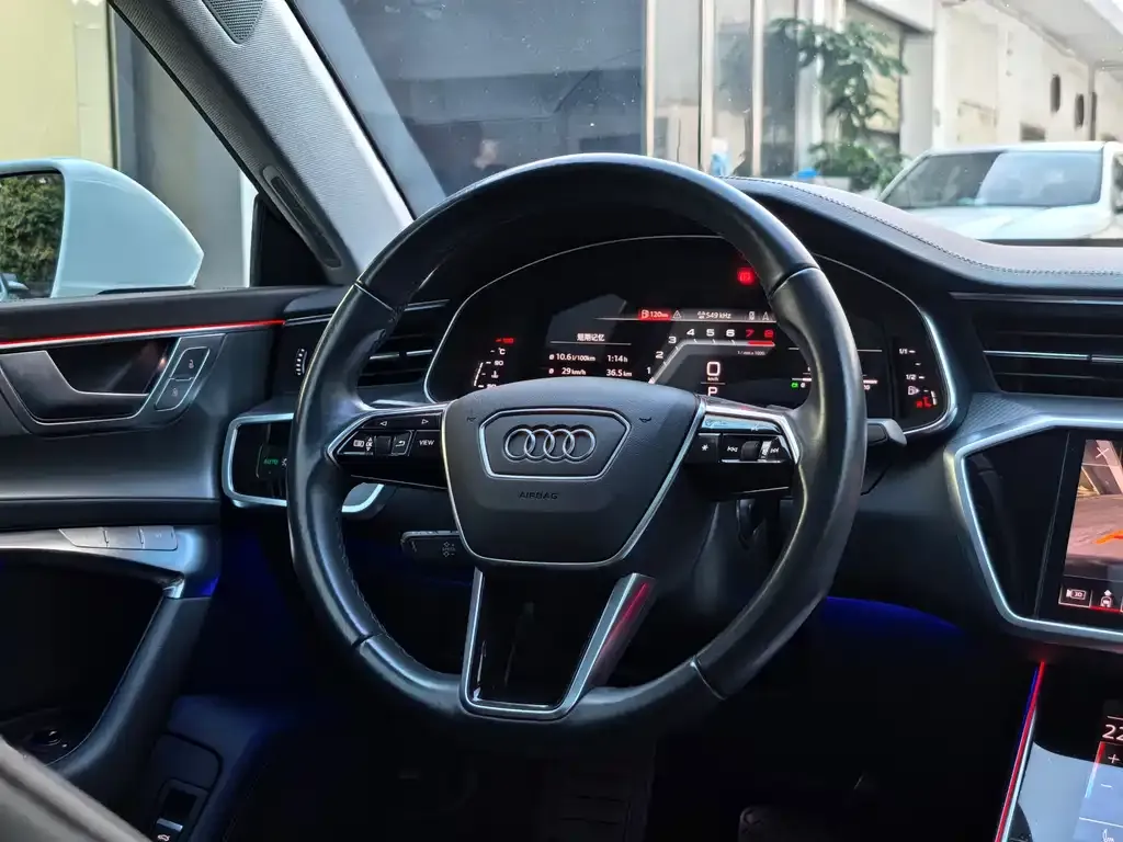 Audi A7 2022 из CN, фото 9