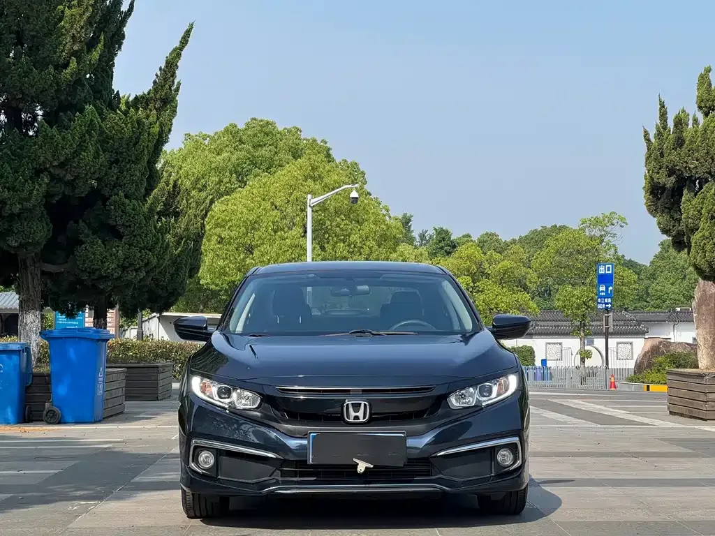 Honda Civic — фото 8
