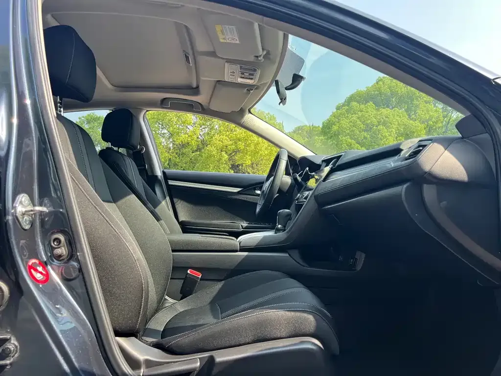 Honda Civic — фото 4