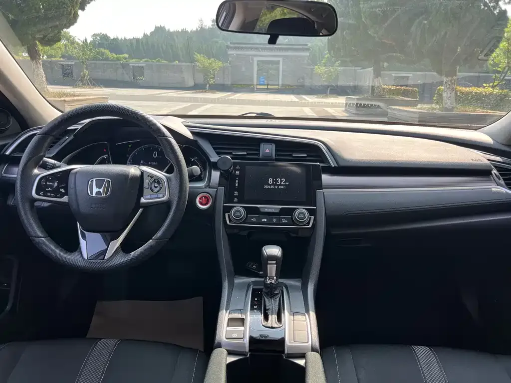 Honda Civic — фото 6