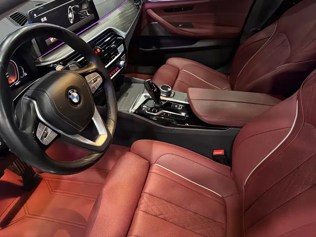 BMW 5 Series — фото 10