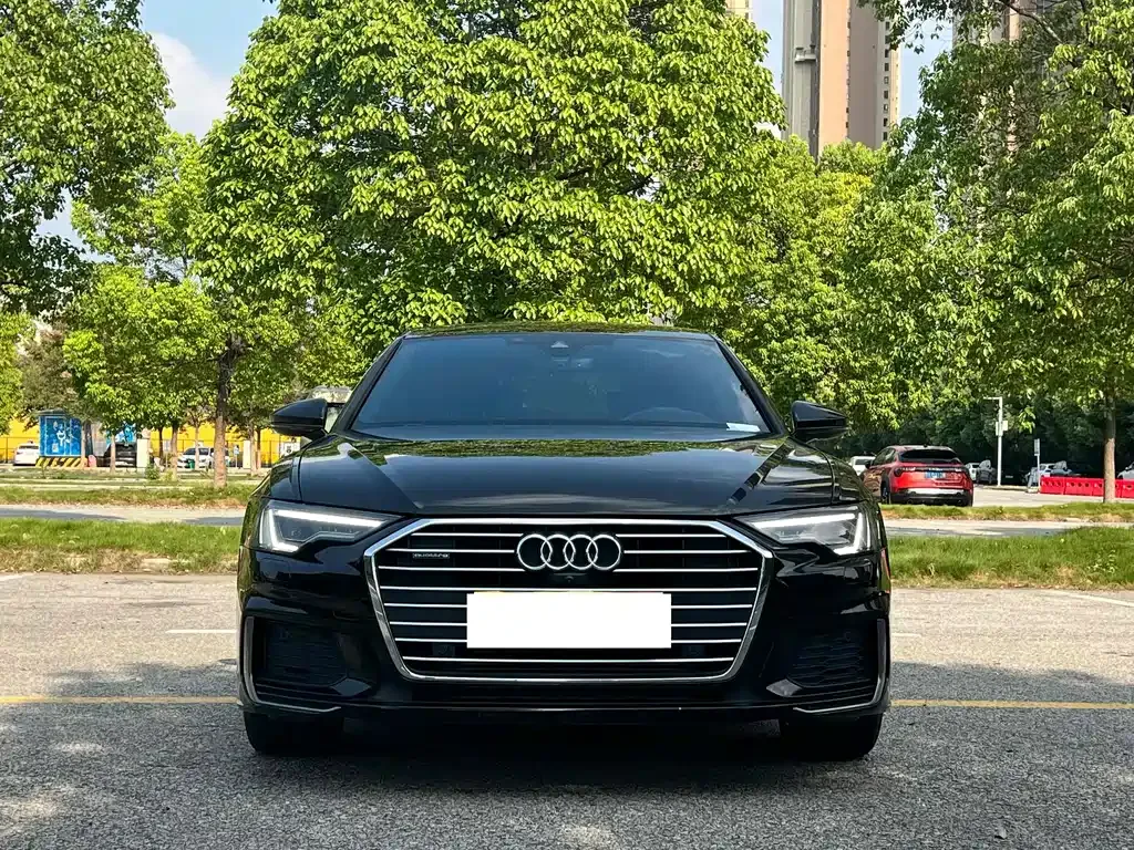Audi A6L — фото 7