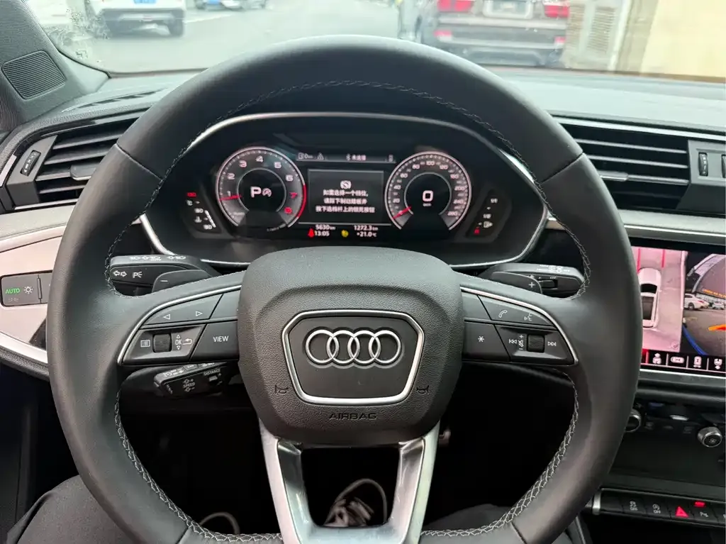 Audi Q3 — фото 5