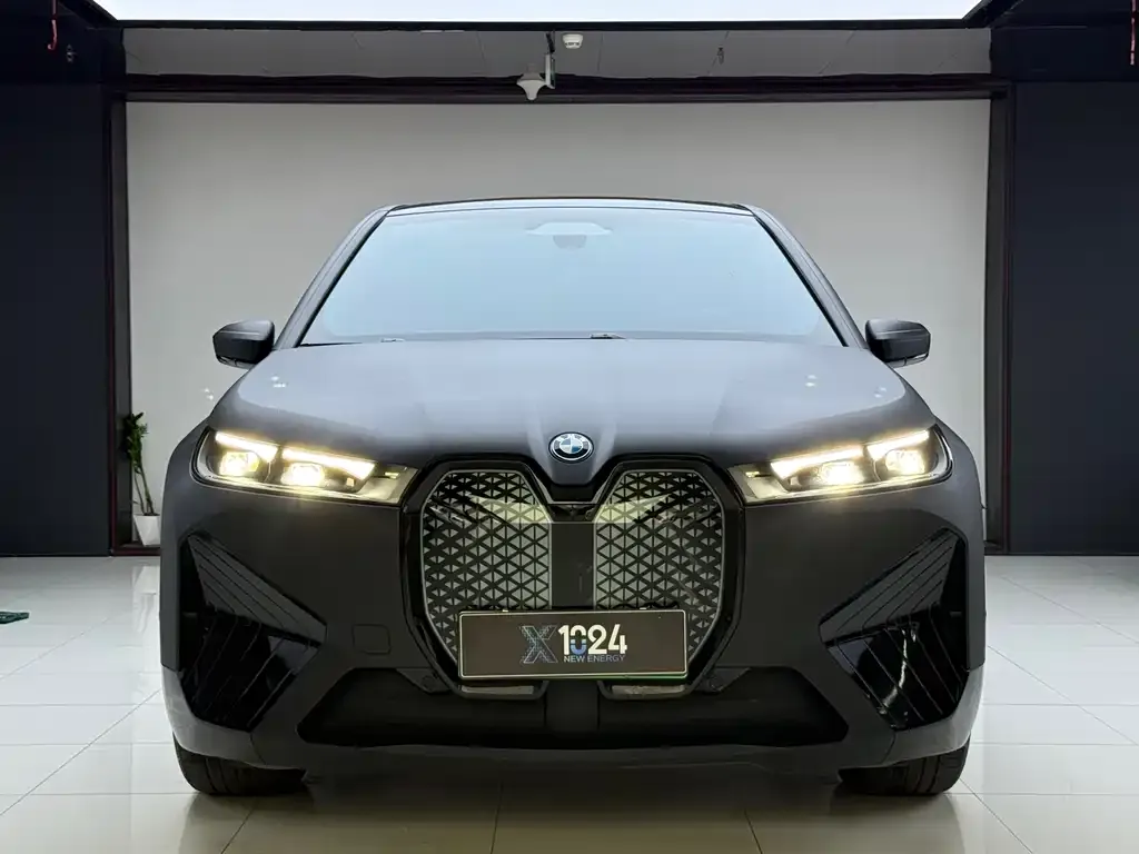 BMW iX 2023 из CN, фото 2