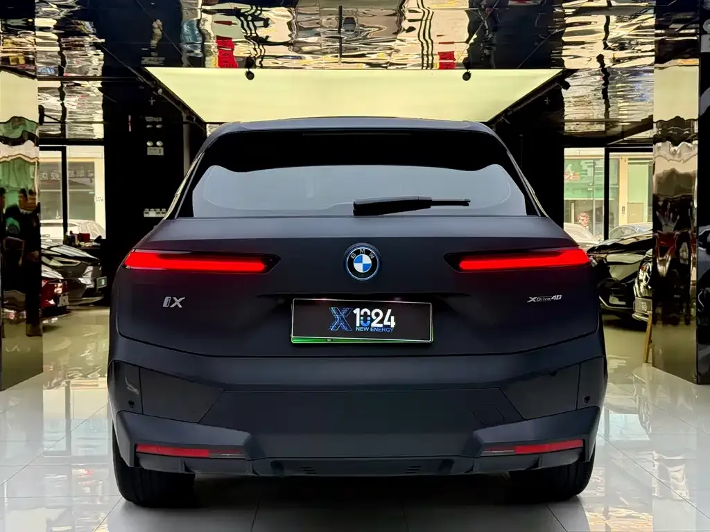 BMW iX 2023 из CN, фото 9