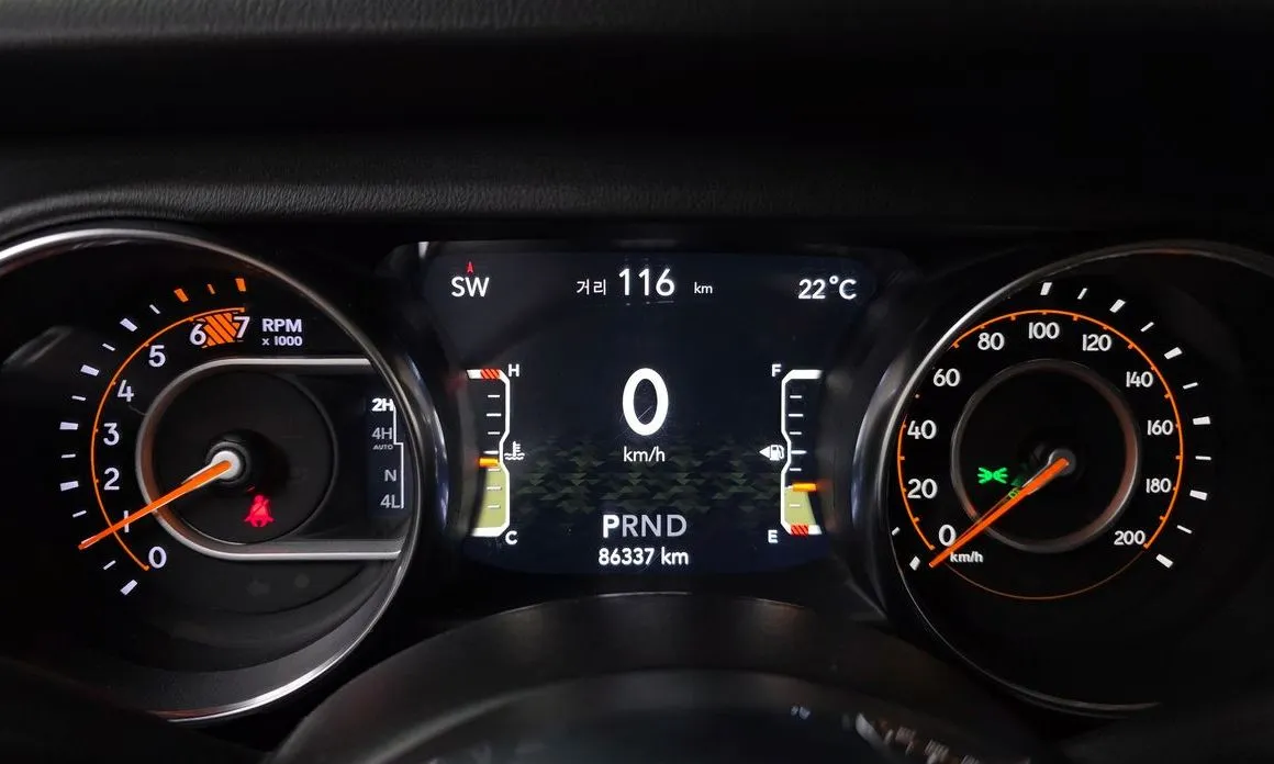 Jeep Wrangler 2021 из KR, фото 7