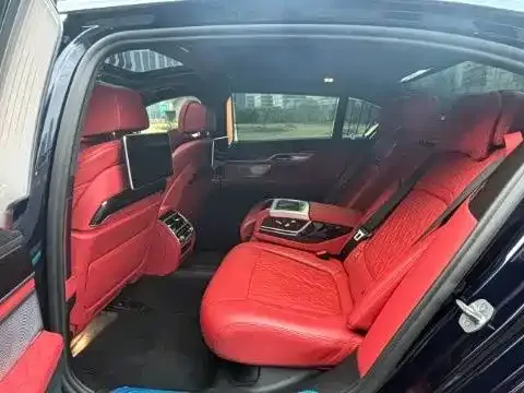 BMW 7 Series 2021 из CN, фото 8