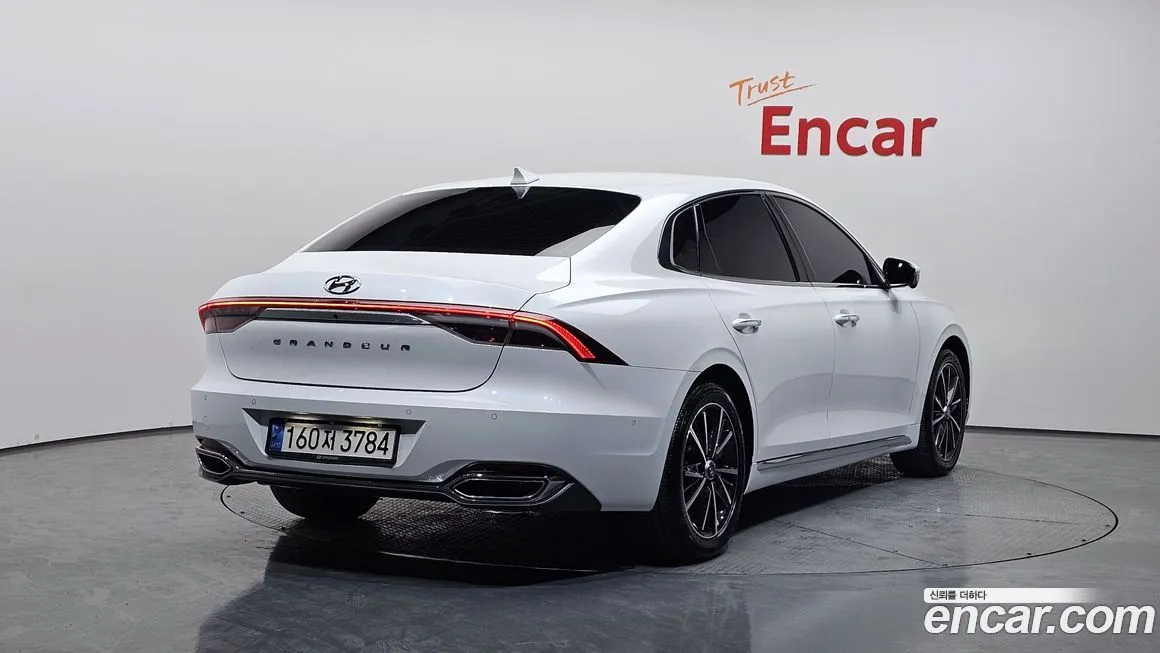 Hyundai Grandeur 2022 из KR, фото 4